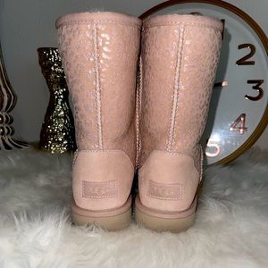Pink Leopard Uggs!
